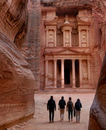 Petra Jordânia: guia completo para conhecer a cidade histórica esculpida em pedra